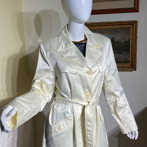 Nuage Ivory White Satin Classic Belted Trench Coat - Picture 7 of 13
